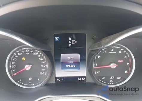 2015 Mercedes-Benz C 300 Luxury/Sport z USA, uszkodzony, nr VIN 55SWF4JB4FU052546